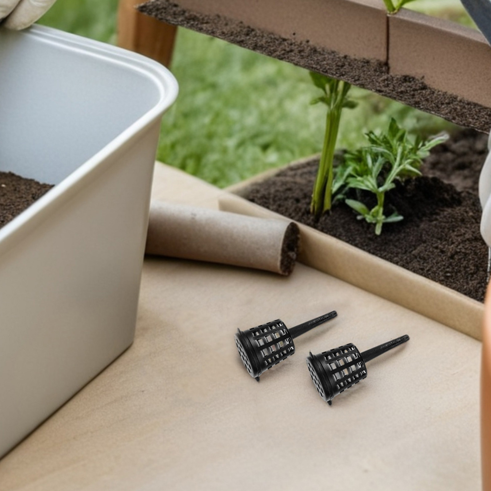 180個入りコンパクトプラスチック製肥料バスケット（蓋付き） - Bonsai Garden Plants のレビューと価格